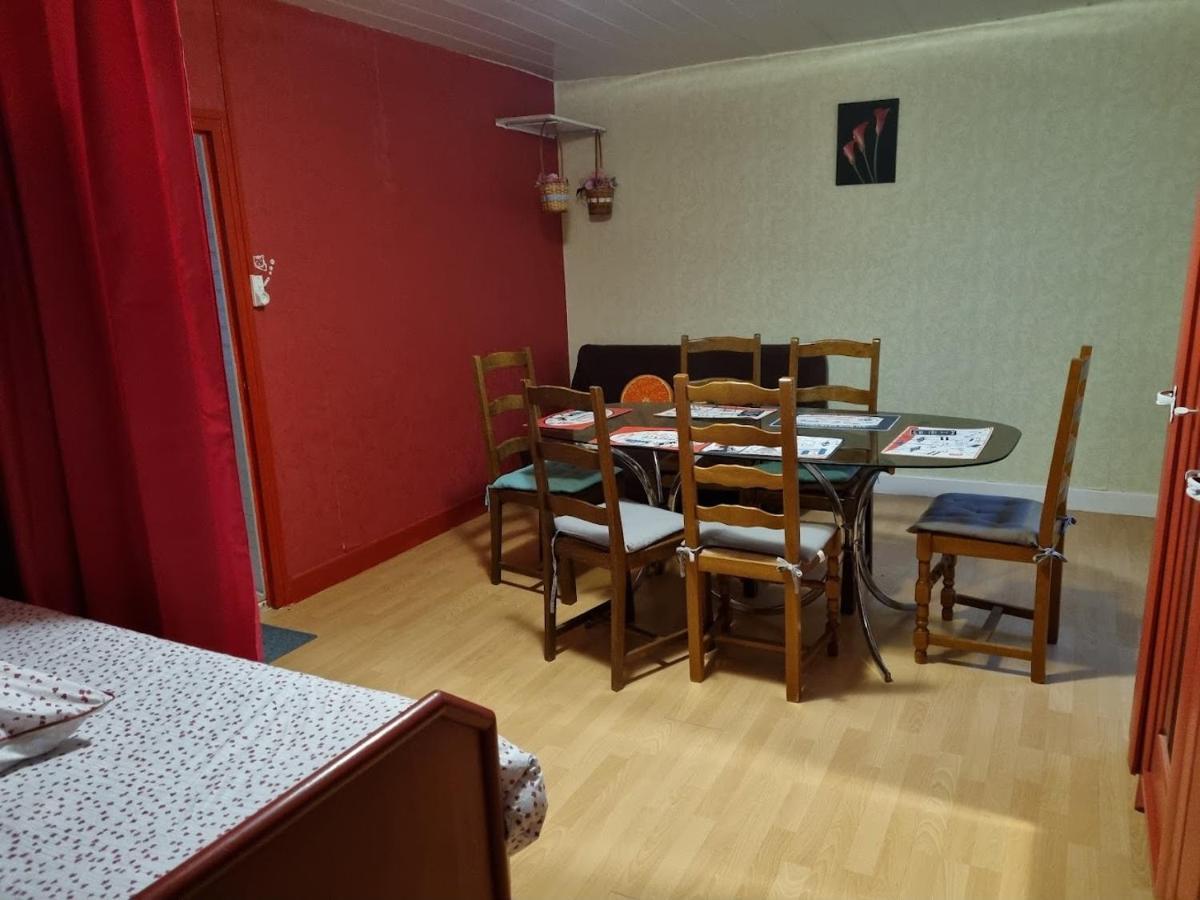 Petite Maison Daire Vendat Dış mekan fotoğraf